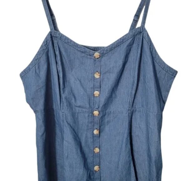 NWT Torrid Blue Chambray Button Front Fit and Flare Cami Top Size 3 - Picture 3 of 5